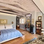 Villa Scappo In Umbria, Claudia