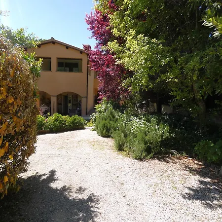 Scappo In Umbria, Claudia 빌라