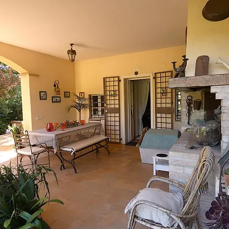 Villa Scappo In Umbria, Claudia