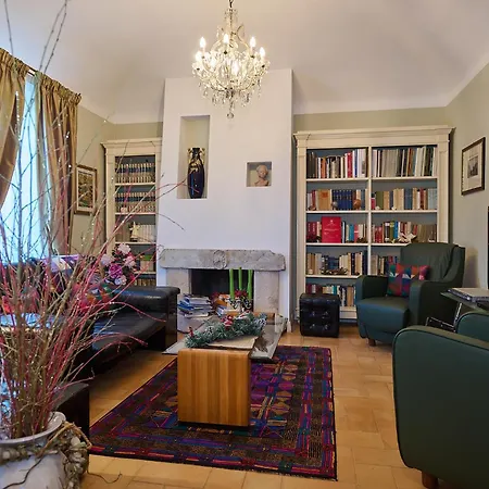 Villa Scappo In Umbria, Claudia *