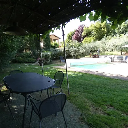 Scappo In Umbria, Claudia 빌라 폴리뇨