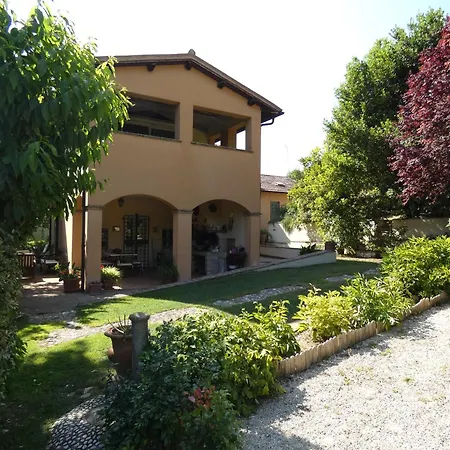 Scappo In Umbria, Claudia * 폴리뇨