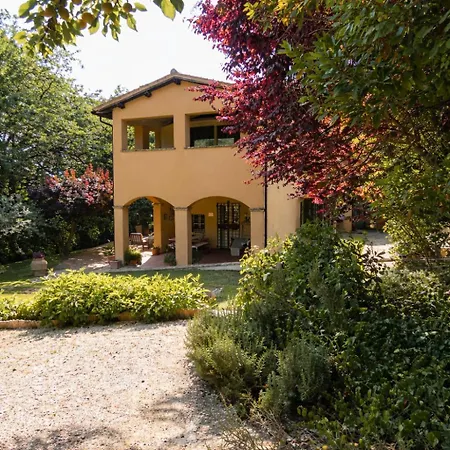 Villa Scappo In Umbria, Claudia *