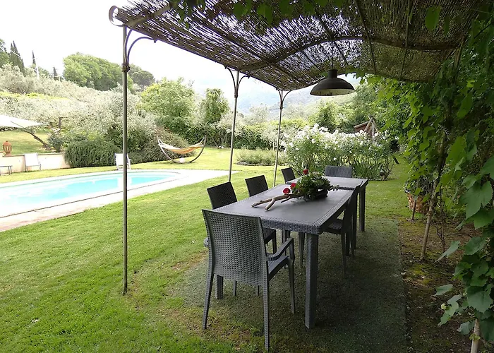 Scappo In Umbria, Claudia فيلة فولينيو